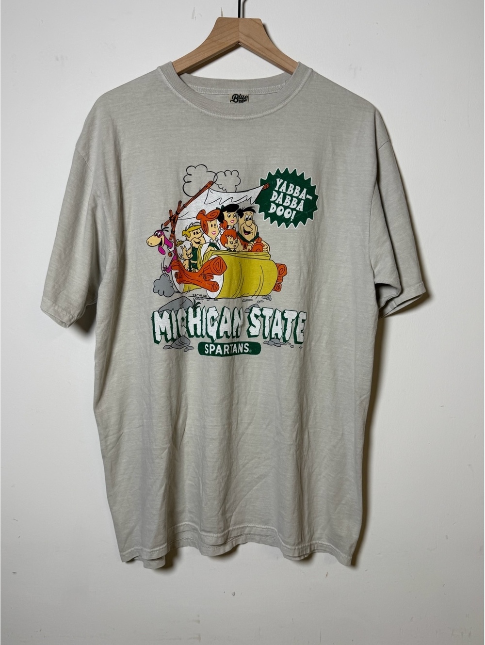 Blue 84 Michigan State Spartans graphic T shirt cream size L